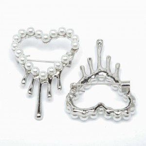 Брошки 6 шт. (4.5 х 3 см.) 6-5937