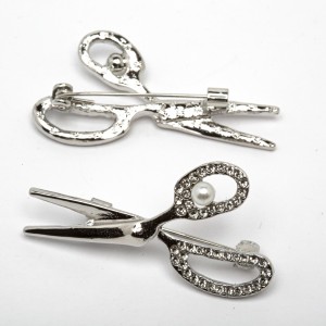 Брошки 6 шт. (4.3 х 2.2 см.) 6-5922