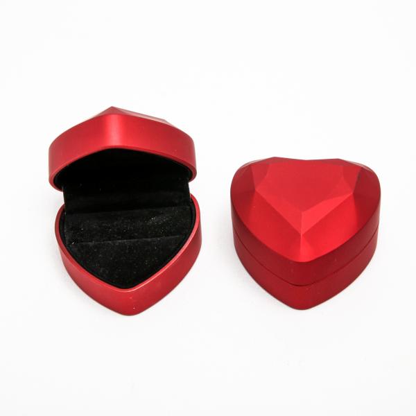 Коробки бархатні з підсвіткою 6 шт. (7 х 4.3 см.) 6-5772